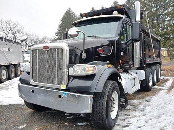 Peterbilt 567 덤프 트럭