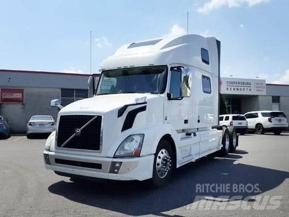 Volvo VNL64T780 트랙터 유닛
