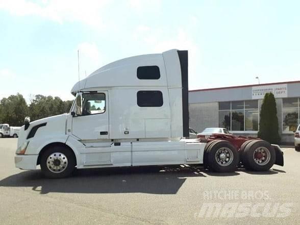 Volvo VNL64T780 트랙터 유닛