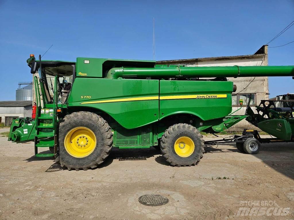 John Deere S770 콤바인 수확기
