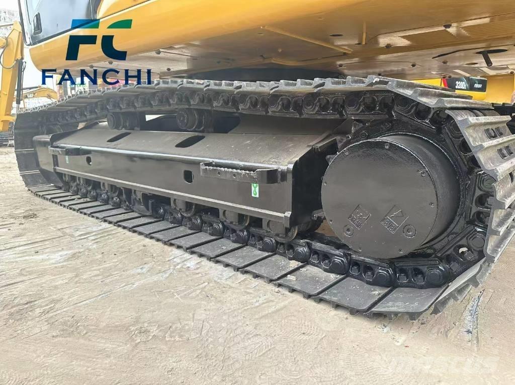 CAT 320gx 대형 굴삭기 29톤 이상