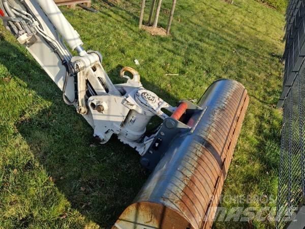 Takeuchi TB 280 FR 중형굴삭기 7톤-28톤