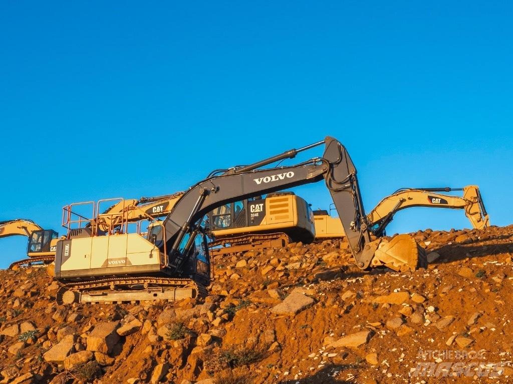 Volvo EC 220 E 대형 굴삭기 29톤 이상