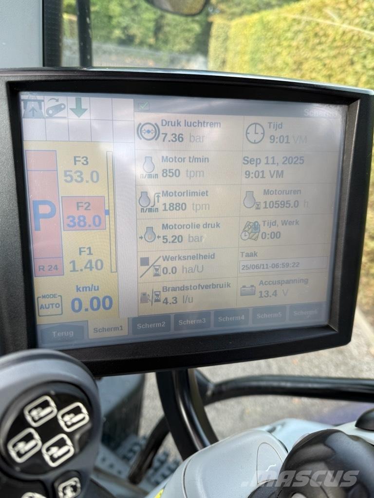 New Holland T 7.270 트랙터