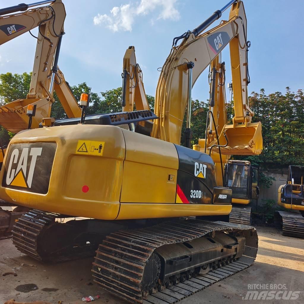 CAT 320D 대형 굴삭기 29톤 이상