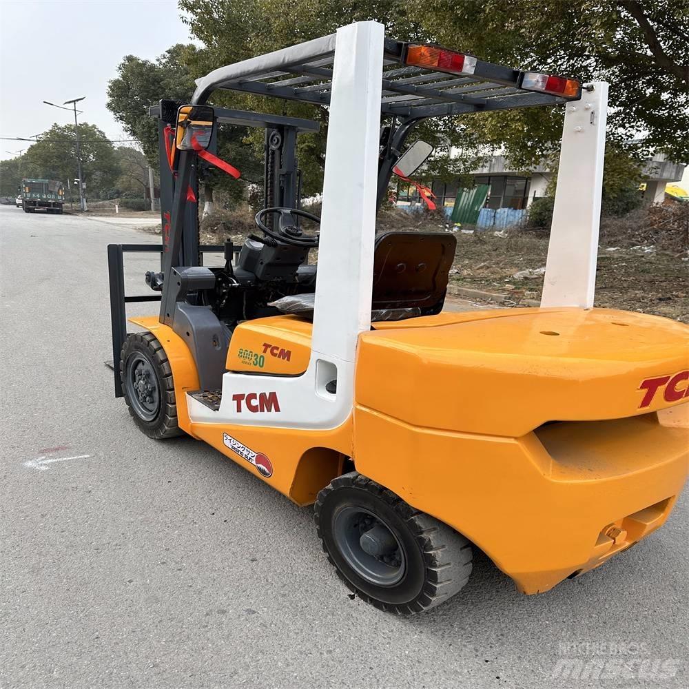 TCM FD30ZT 디젤 지게차