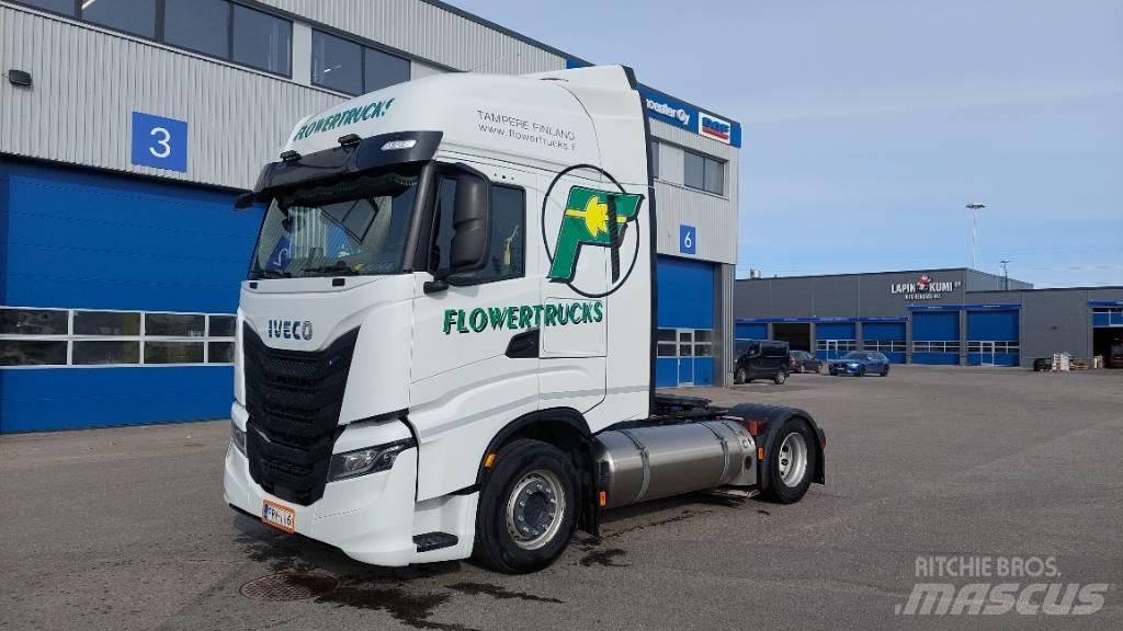 Iveco S-Way 460 LNG 트랙터 유닛