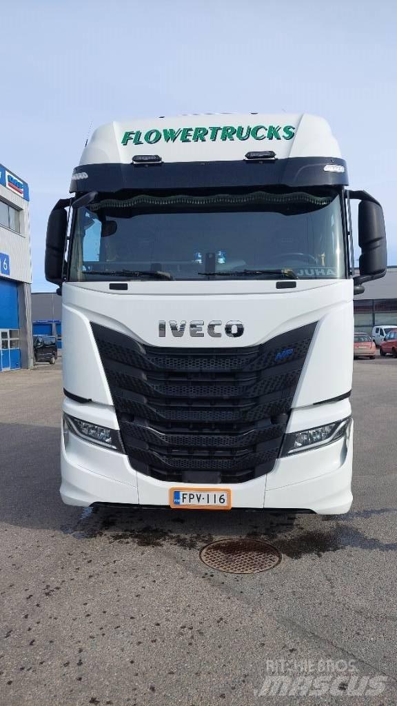 Iveco S-Way 460 LNG 트랙터 유닛