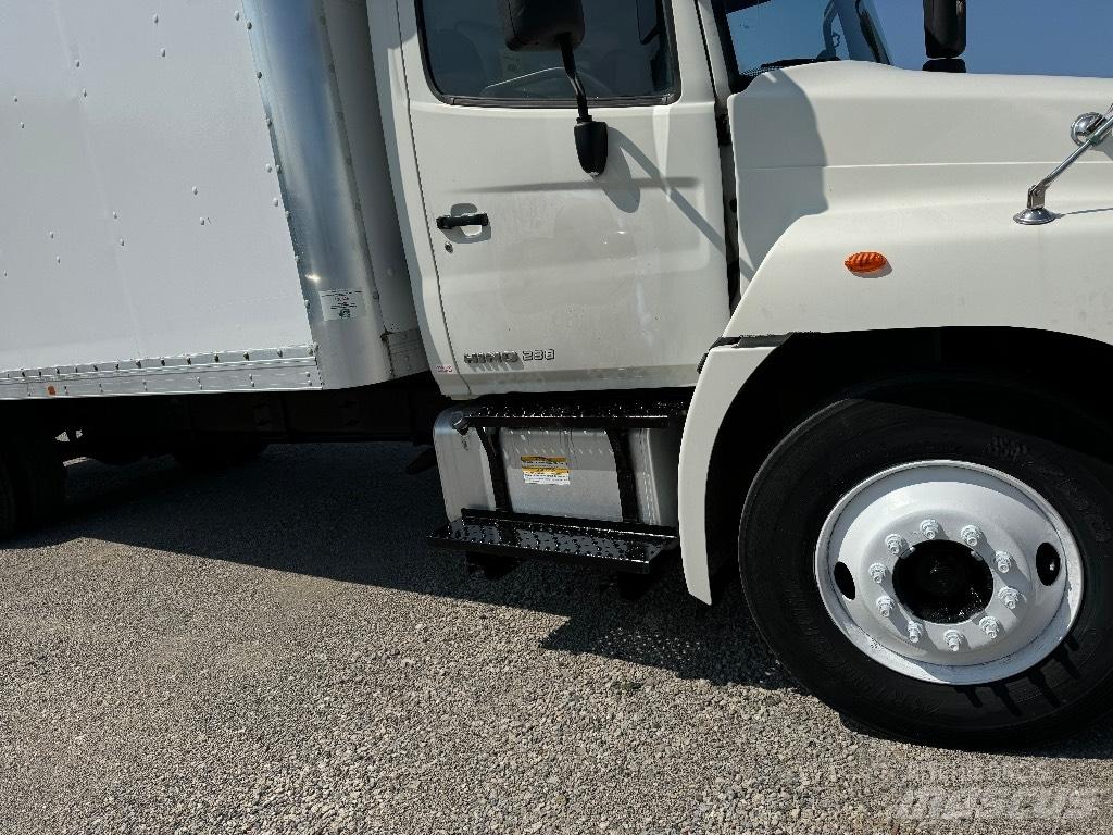 Hino 238 탑차 트럭