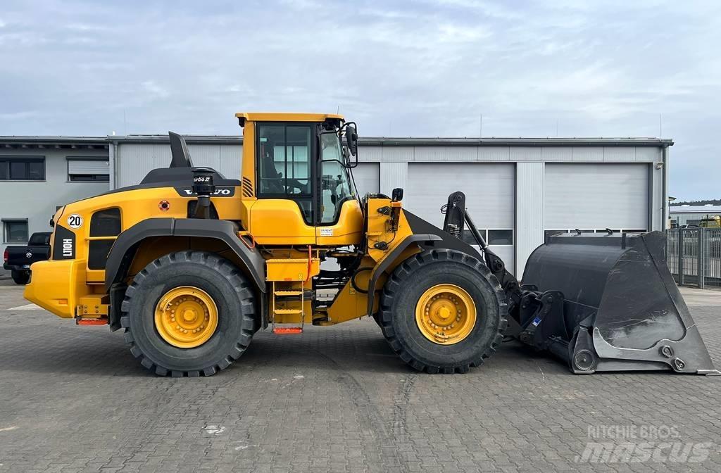 Volvo L110H - RENTAL  휠로우더