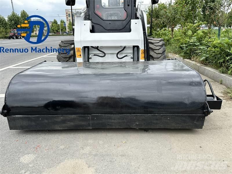 Bobcat S 16  스키드로더