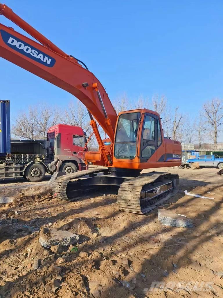Doosan DH225LC-7 대형 굴삭기 29톤 이상