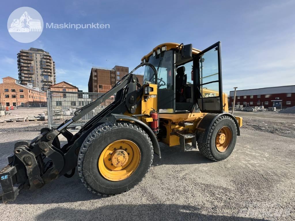 JCB 412 S  휠로우더