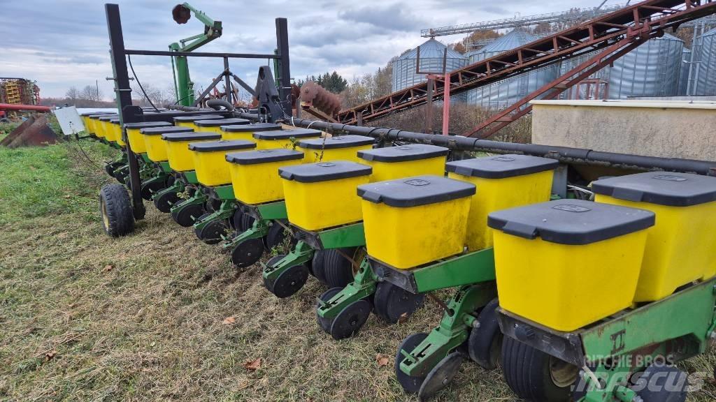John Deere 1760 파종기