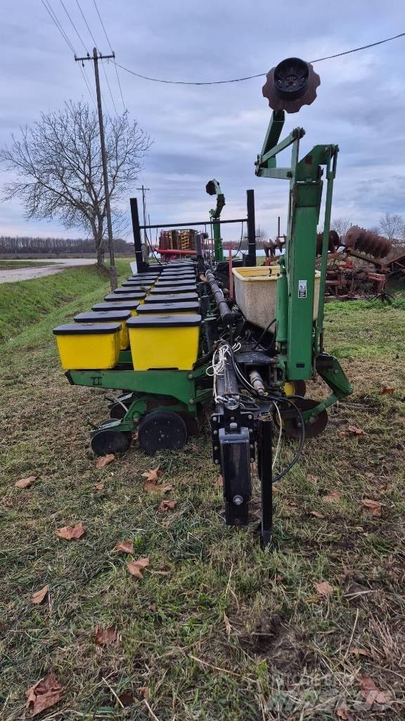 John Deere 1760 파종기