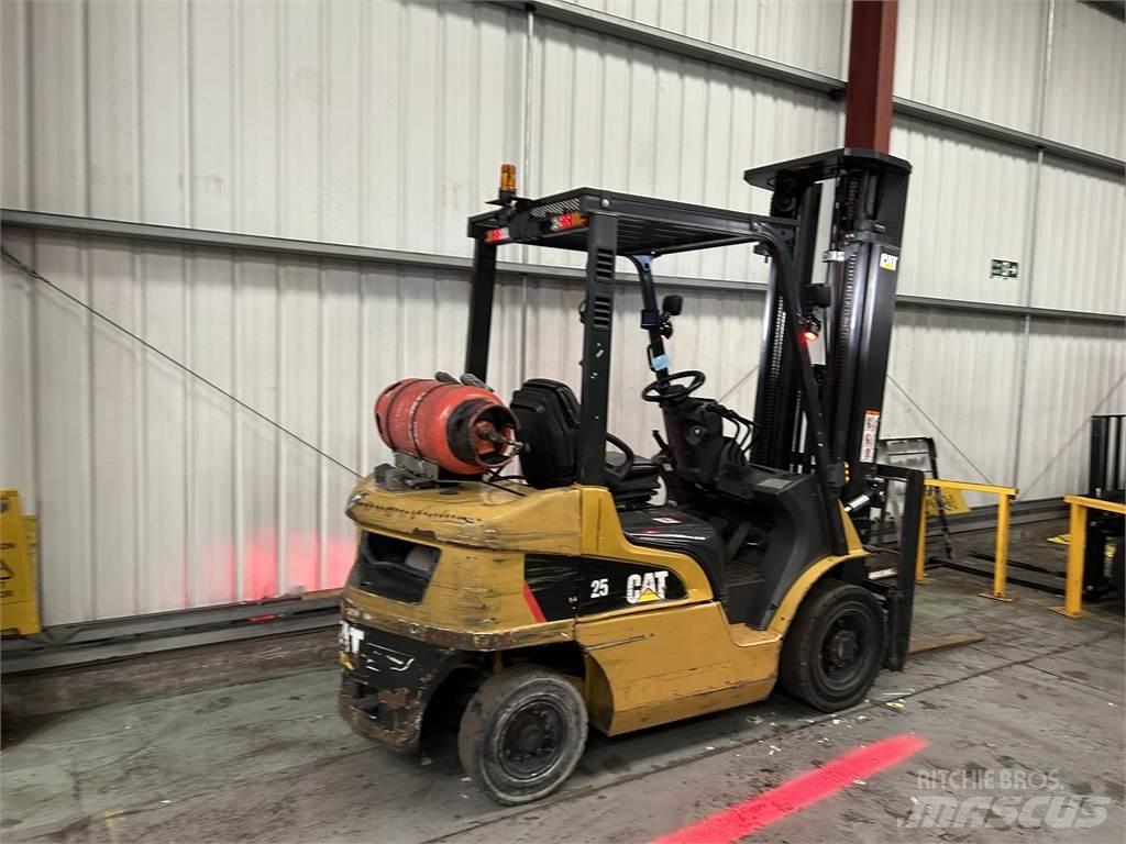 CAT GP25NT LPG 지게차