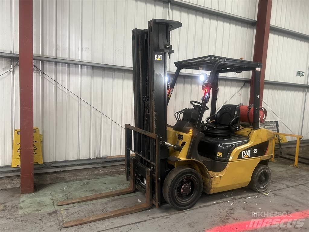 CAT GP25NT LPG 지게차
