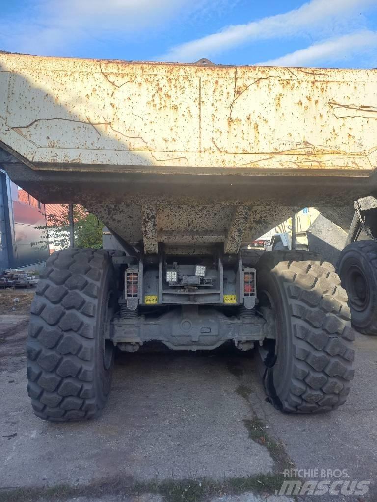 Terex TA 300 연결식 홀러