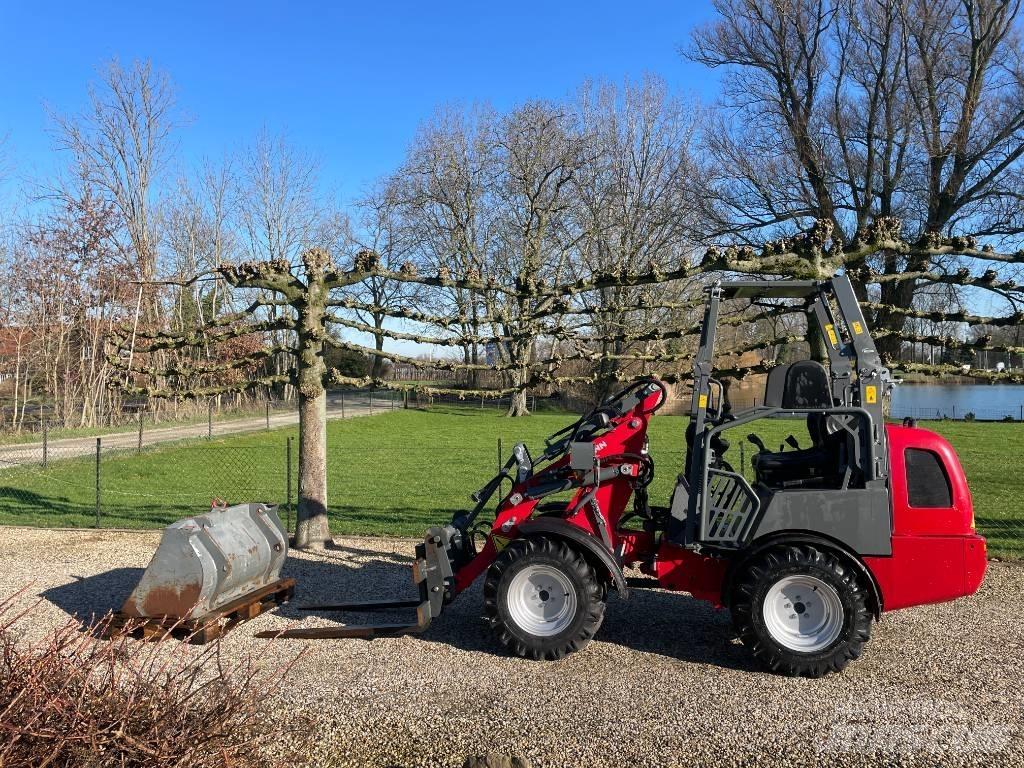 Weidemann 1260  휠로우더