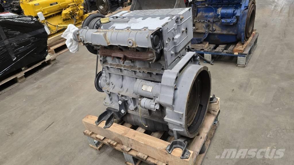 Deutz F4L2011 엔진