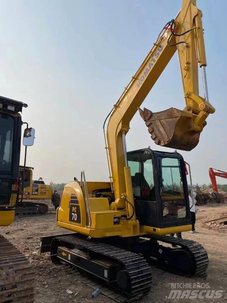 Komatsu PC70-8 대형 굴삭기 29톤 이상