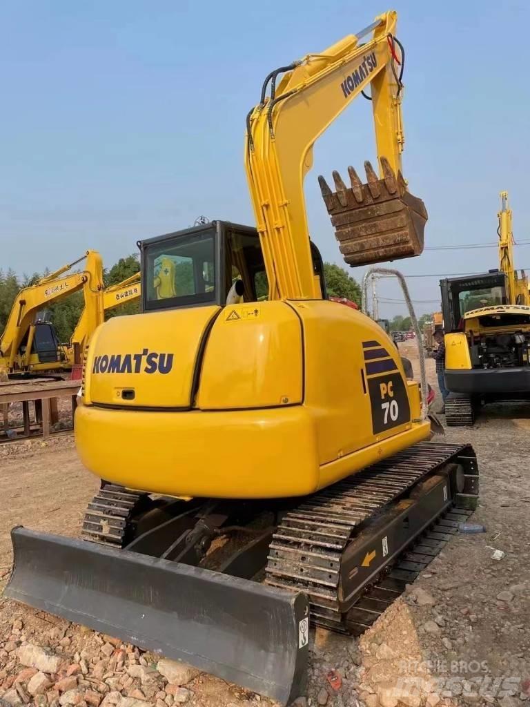 Komatsu PC70-8 대형 굴삭기 29톤 이상