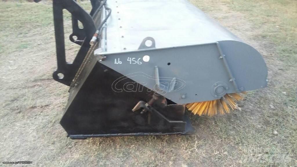 Atlas 210 도로 청소차