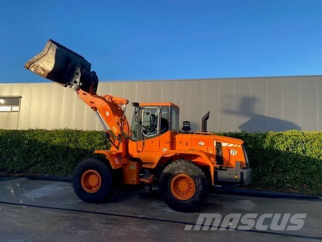 Doosan DL 200  휠로우더