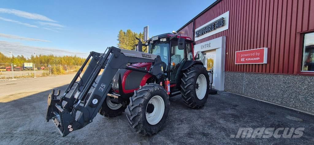 Valtra A 72 트랙터