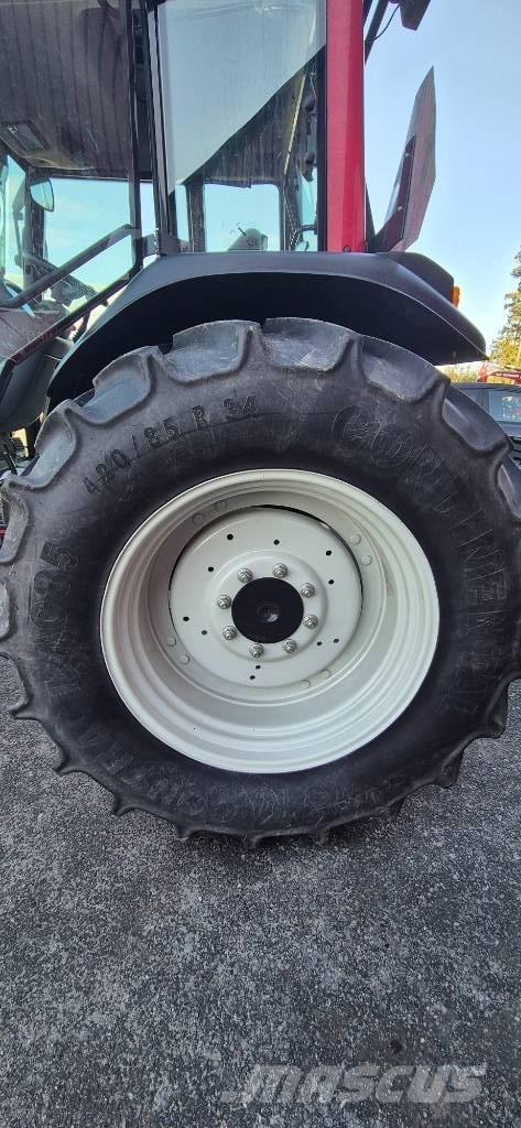 Valtra A 72 트랙터