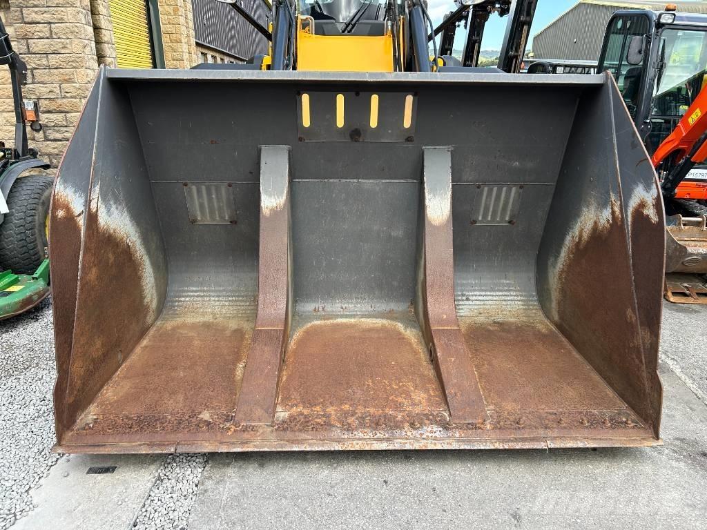 Volvo Toe Tip Bucket  휠로우더