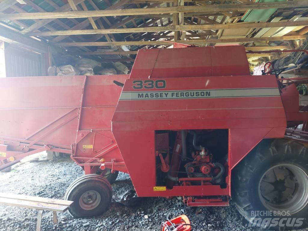 Massey Ferguson 330 콤바인 수확기