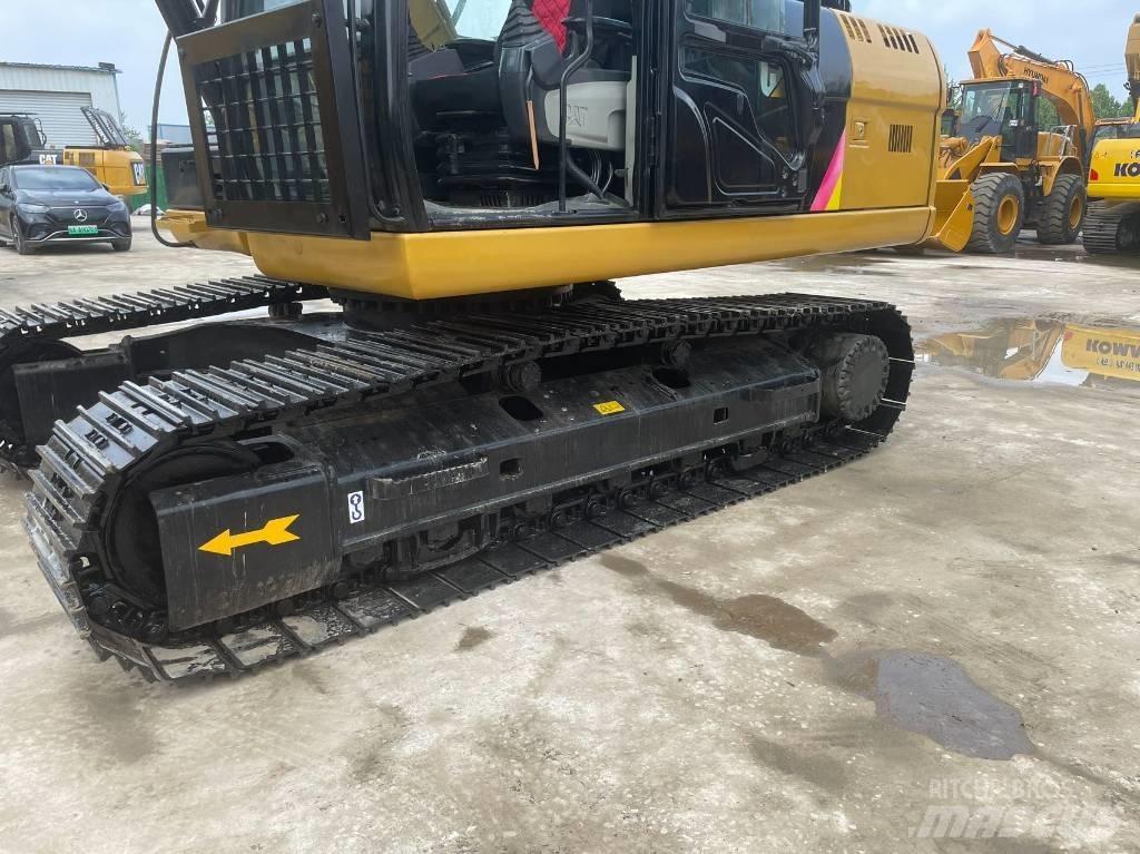 CAT 320D 대형 굴삭기 29톤 이상