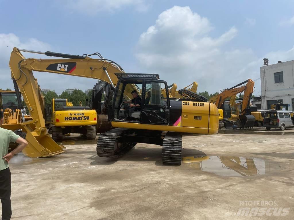CAT 320D 대형 굴삭기 29톤 이상