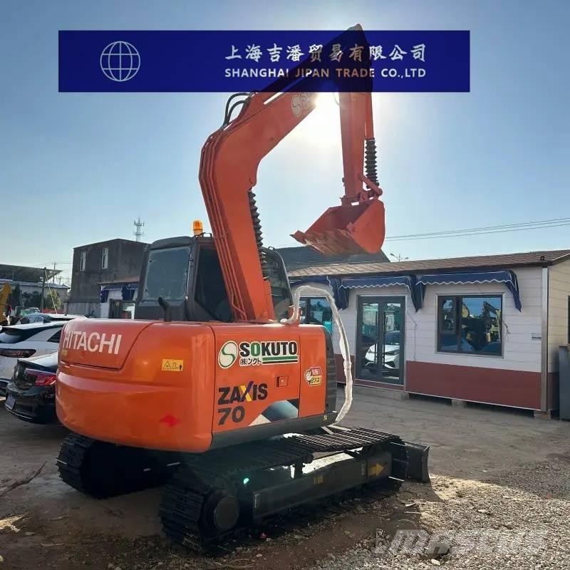 Hitachi ZX 70 중형굴삭기 7톤-28톤