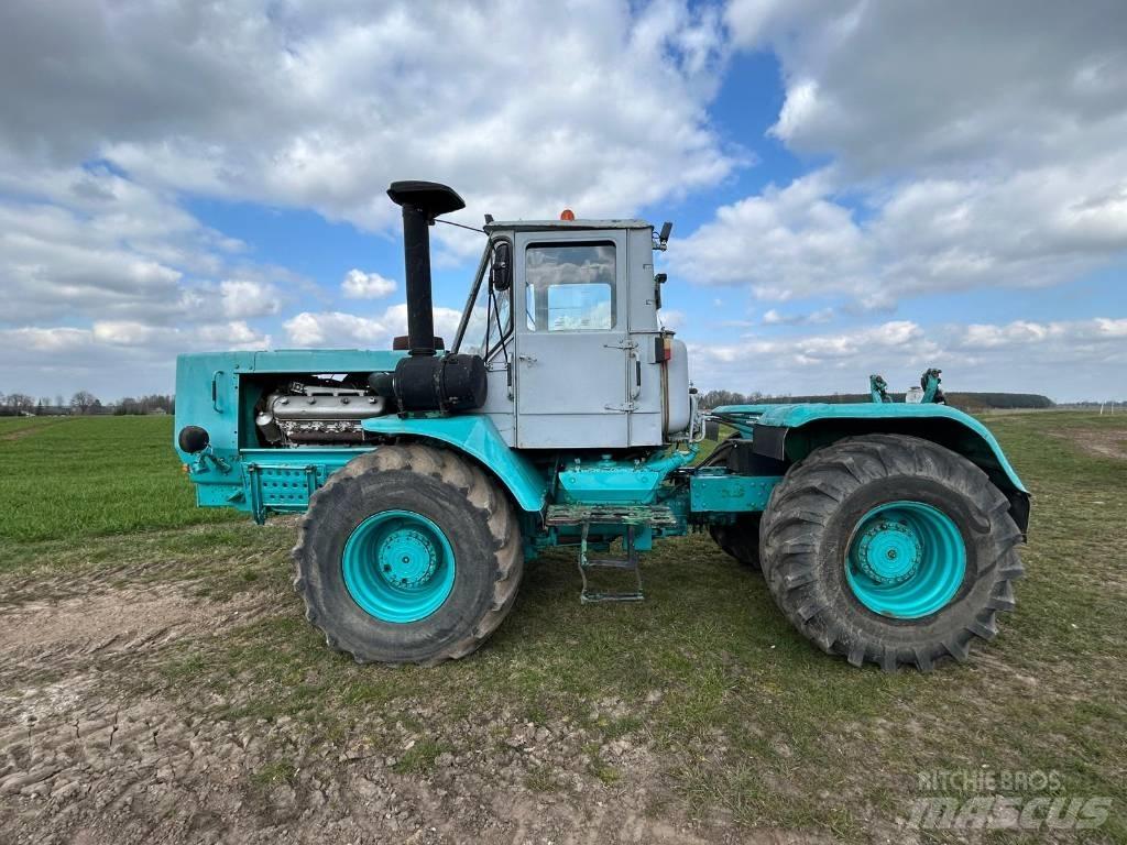 Chtz T150-K 트랙터