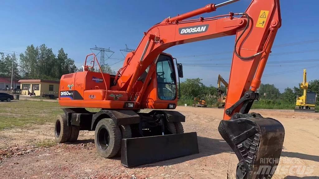 Doosan 150W-7  휠 굴삭기