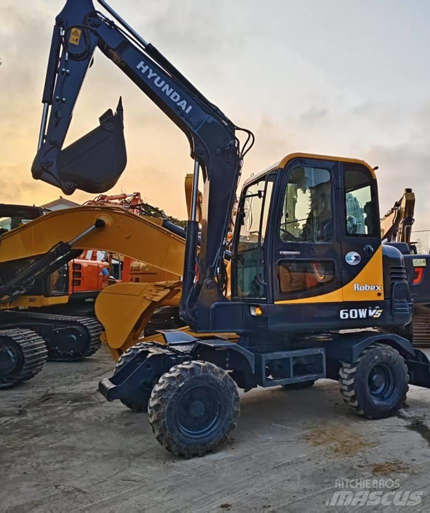 Hyundai 60 W  휠 굴삭기