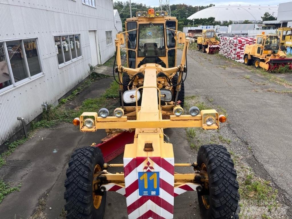Mitsubishi MG 500 그레이더