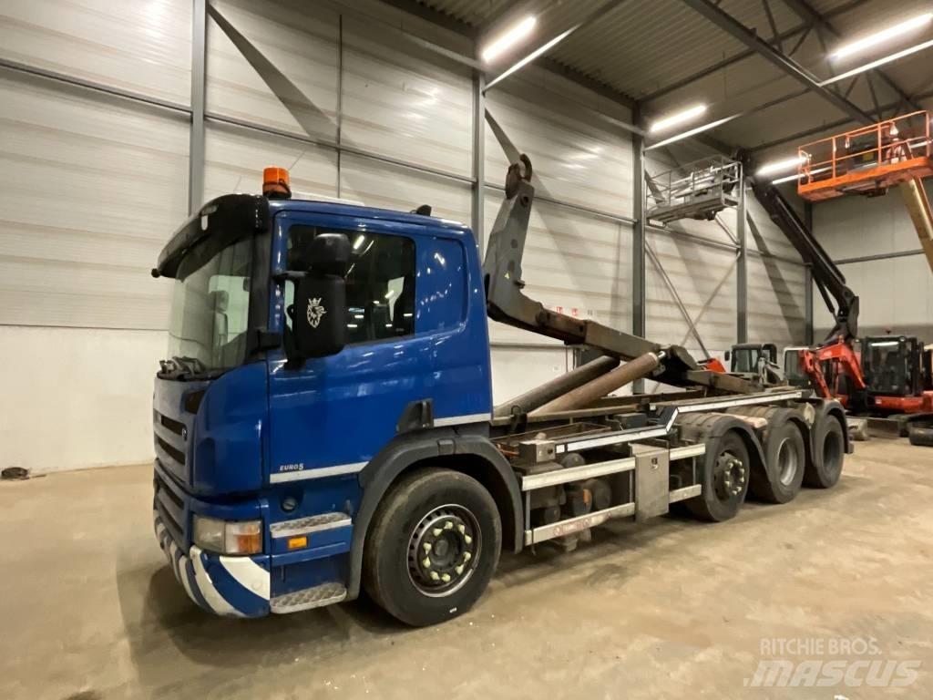 Scania P 360 훅 리프트 트럭