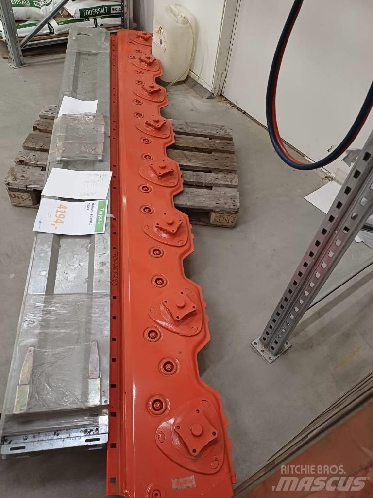 Kuhn K6810800 제초기
