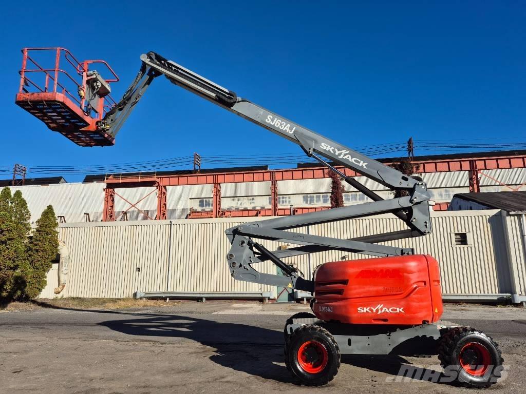 SkyJack SJ 63 AJ 관절형 전동이동 리프트