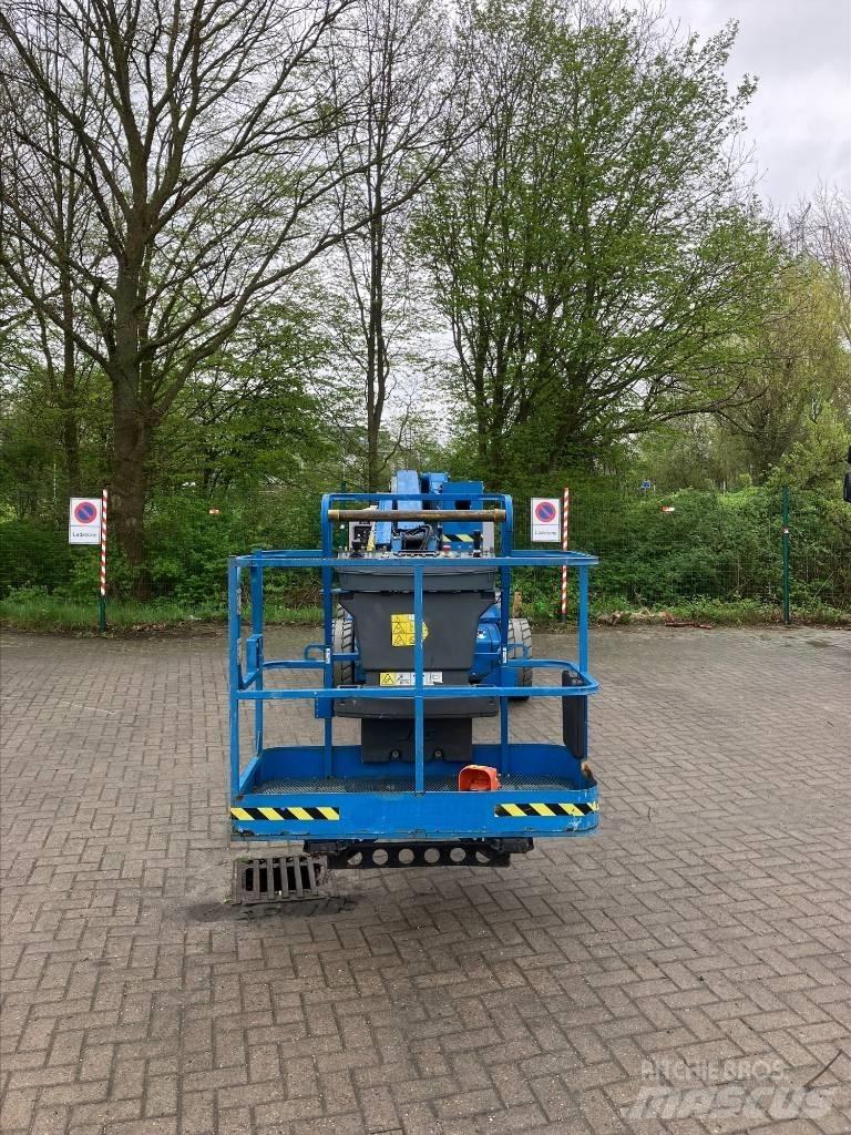 JLG E 450 AJ 관절형 전동이동 리프트