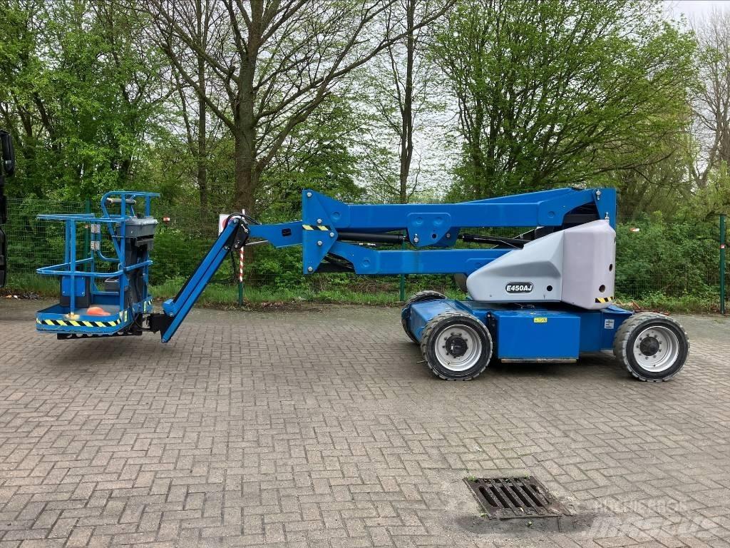 JLG E 450 AJ 관절형 전동이동 리프트