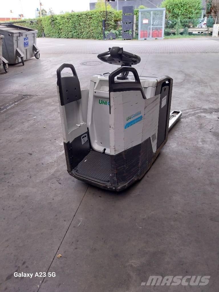 UniCarriers PLR200 로우 리프터(승강대 포함)