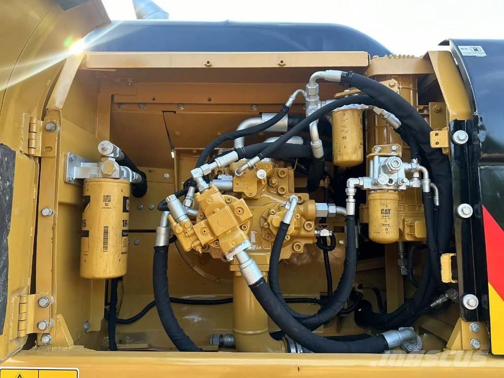 CAT 330 D 대형 굴삭기 29톤 이상