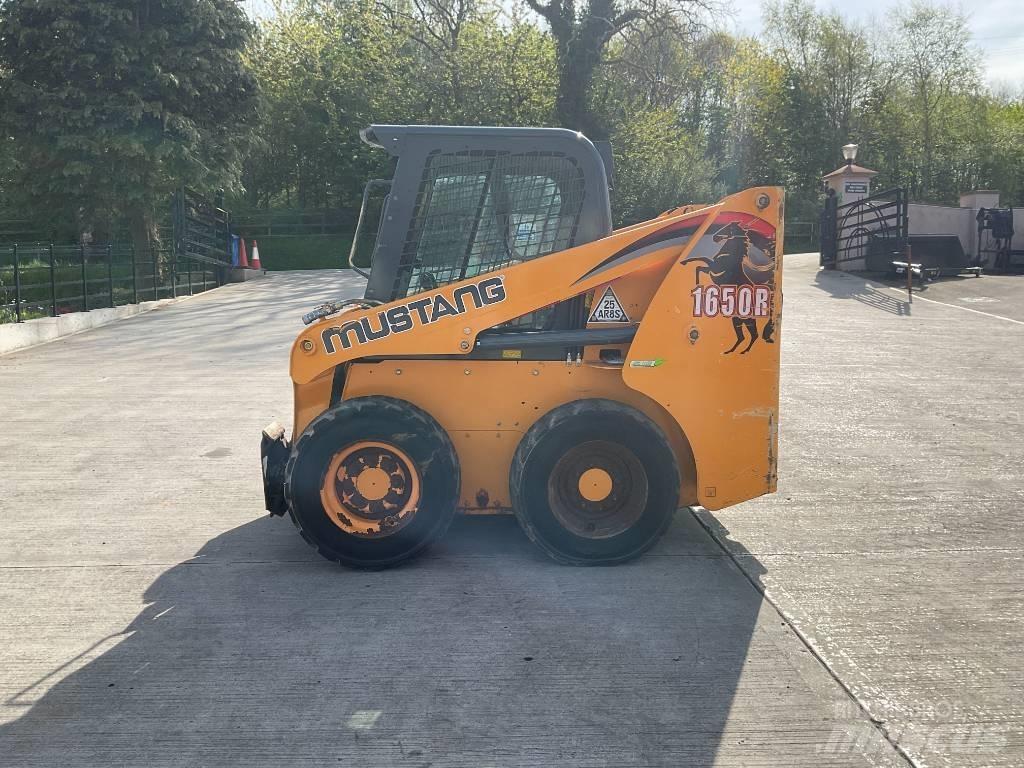 Mustang 1650 R  스키드로더