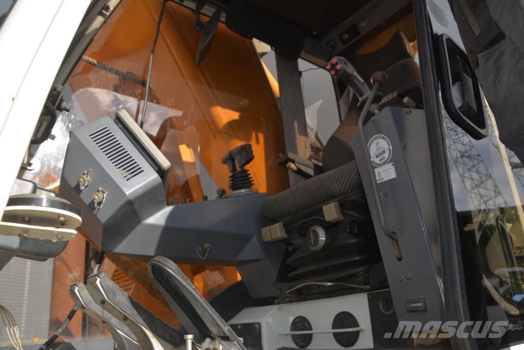 Liebherr HS 845 HD 트랙 크레인