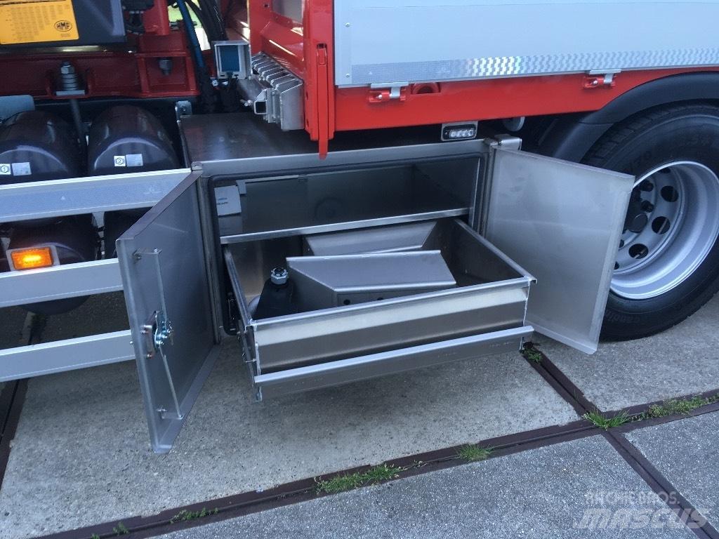 Scania R 560 크레인 트럭
