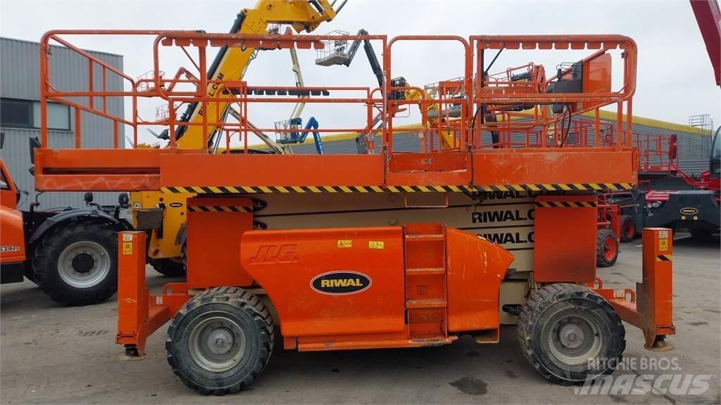 JLG 4394RT 가위형 리프트
